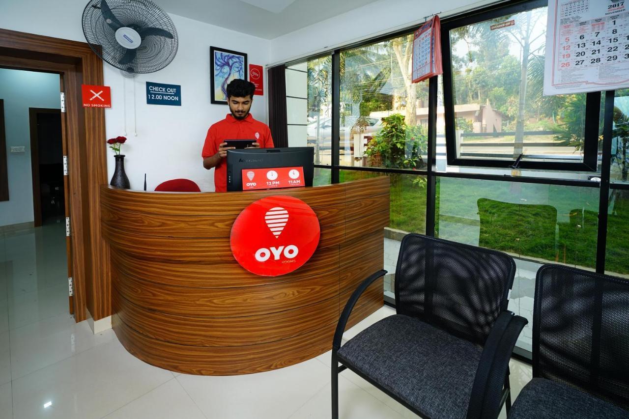 Oyo 6526 Ap Residency City Szultán Bathery Kültér fotó